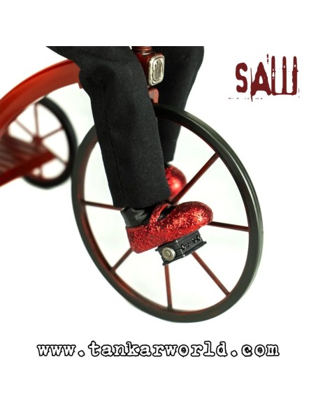 Saw - Billy the Puppet with Tricycle - Figura 18 cm - Escala 1:6