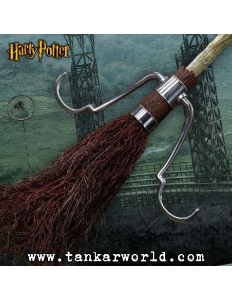 Saeta de Fuego - Escoba de Harry Potter - Réplica Tamaño Real - Escala 1:1 - Firebolt