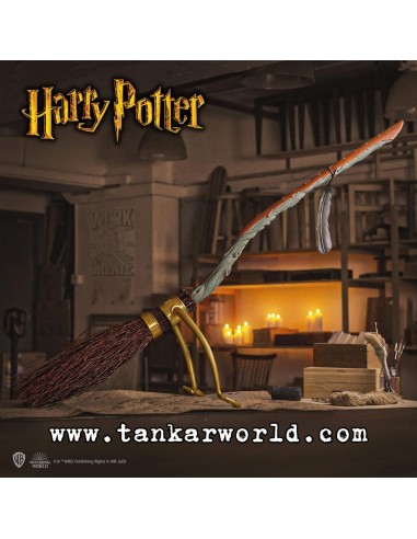 Firebolt 2022 Edition - Escoba de Harry Potter - Réplica Tamaño Real - Escala 1:1 - Saeta de Fuego
