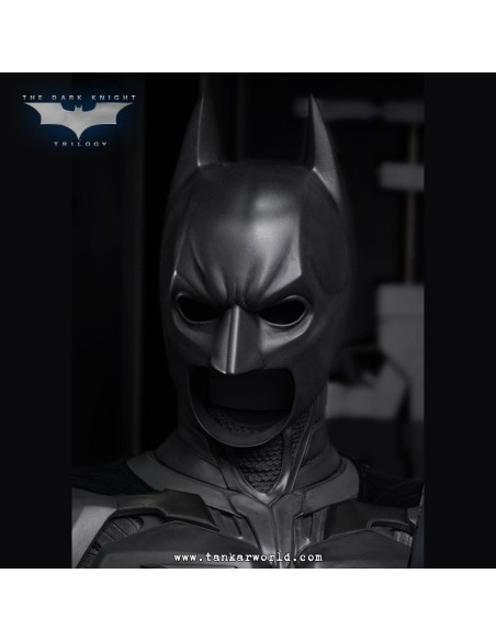 The Dark Knight Estatua tamaño real Batman Ultimate Edition 207 cm