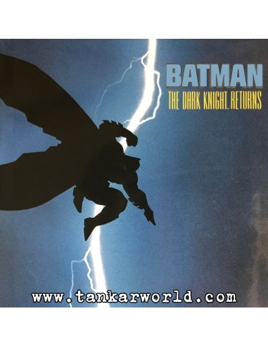 Batman - The Dark Knight Returns - 1986 - DC Direct - Mini Réplica Máscara de Batman Escala 1:3 - 19 cm