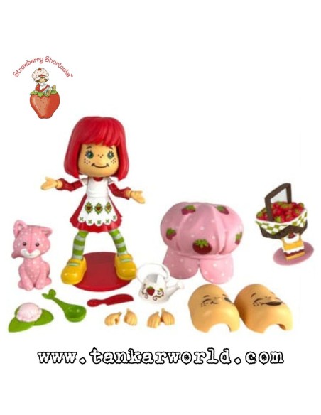 Tarta de Fresa - Figura Strawberry Shortcake with Custard - 15 cm