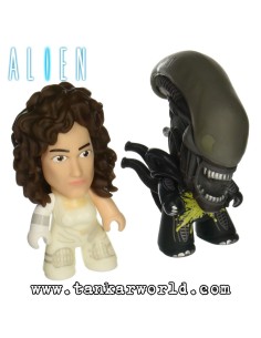 Alien Ripley & Xenomorph - Acid Splatter - Alien - The Nostromo Collection - Titans Vinyl Figures
